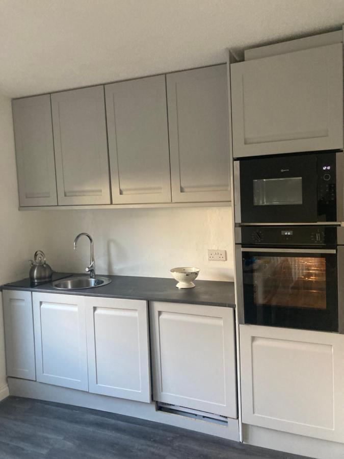 Entire Terraced Two Story Redbrick House With Parking In Secluded Cul De Sac Villa Dublin Kültér fotó